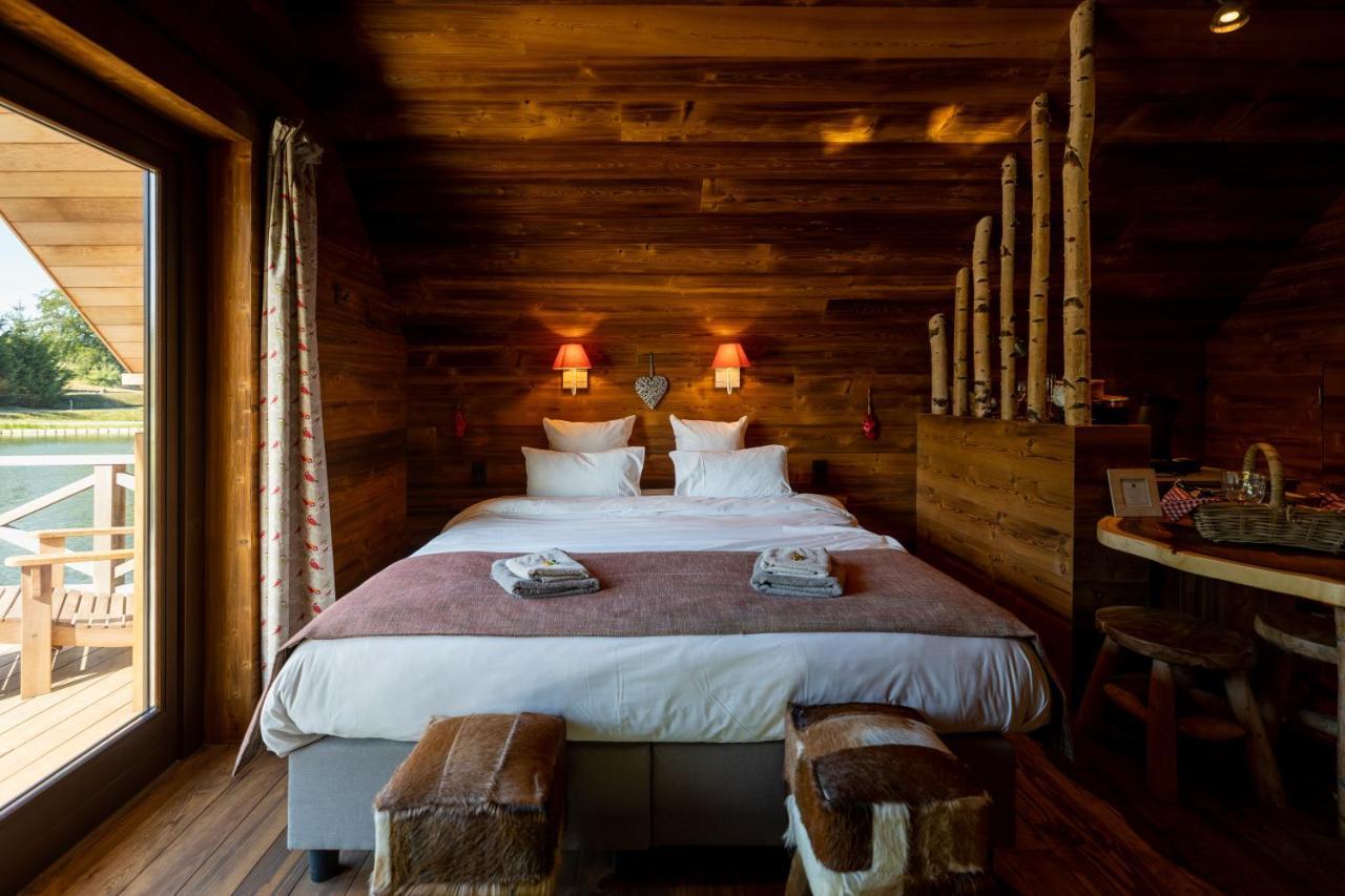 Aqualodge Hotel Insolite Ermeton-sur-Biert Buitenkant foto