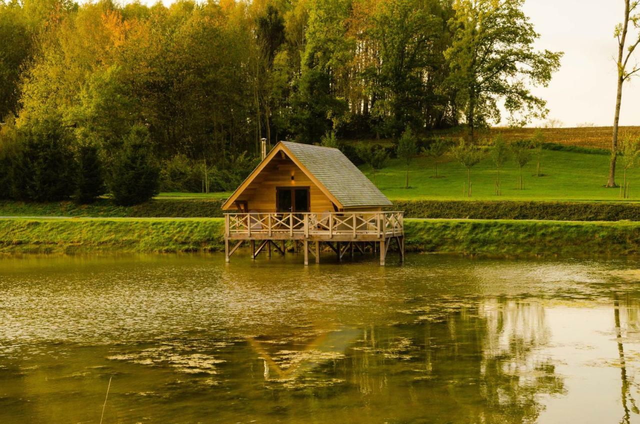Aqualodge Hotel Insolite Ermeton-sur-Biert Buitenkant foto