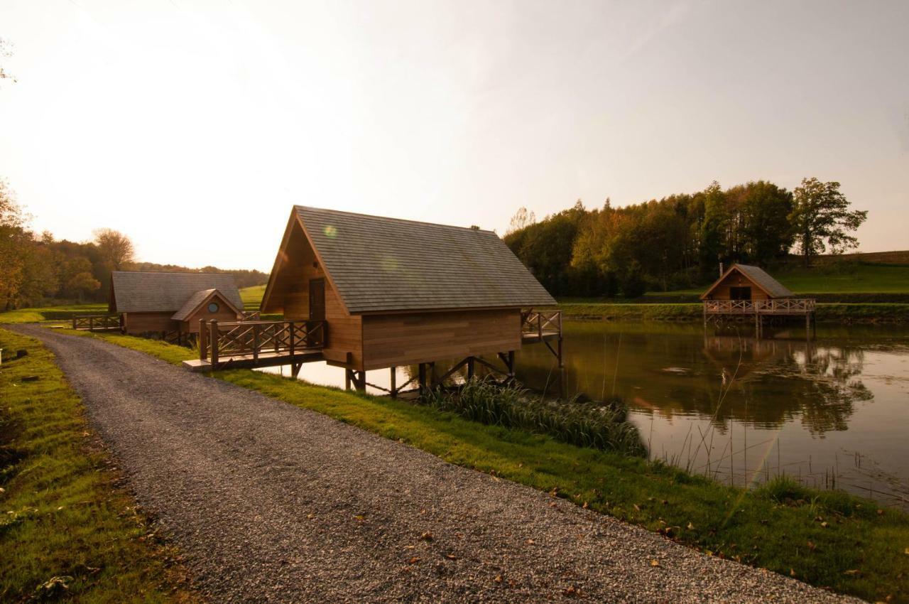 Aqualodge Hotel Insolite Ermeton-sur-Biert Buitenkant foto