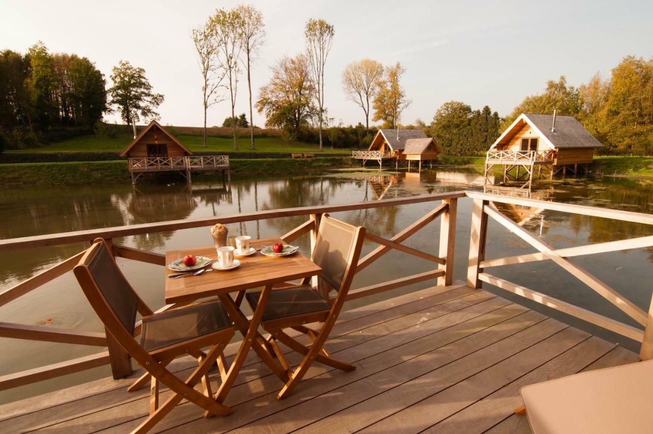 Aqualodge Hotel Insolite Ermeton-sur-Biert Buitenkant foto
