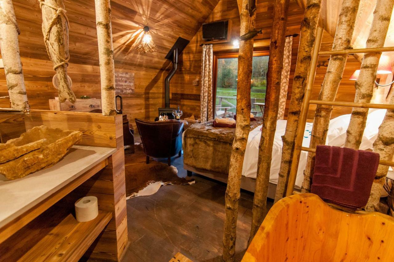 Aqualodge Hotel Insolite Ermeton-sur-Biert Buitenkant foto
